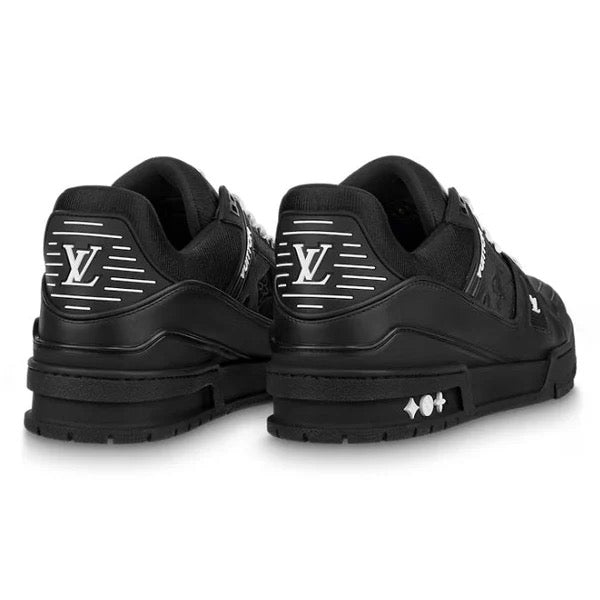 „LV All Black“ Trainer